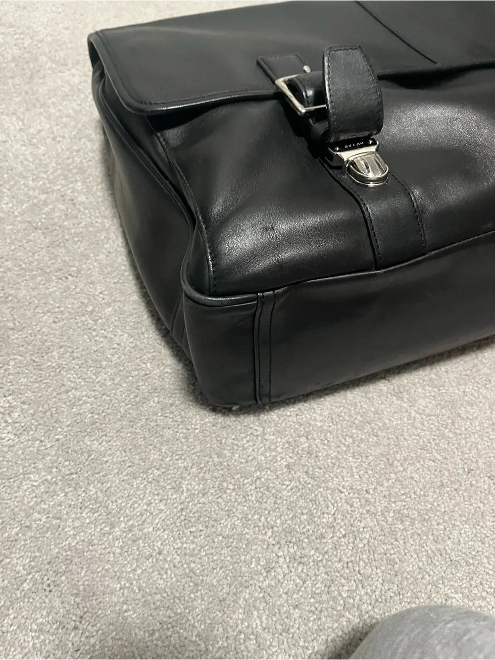 Black Men's Leather Messenger Bag - Classic Buckle Design
